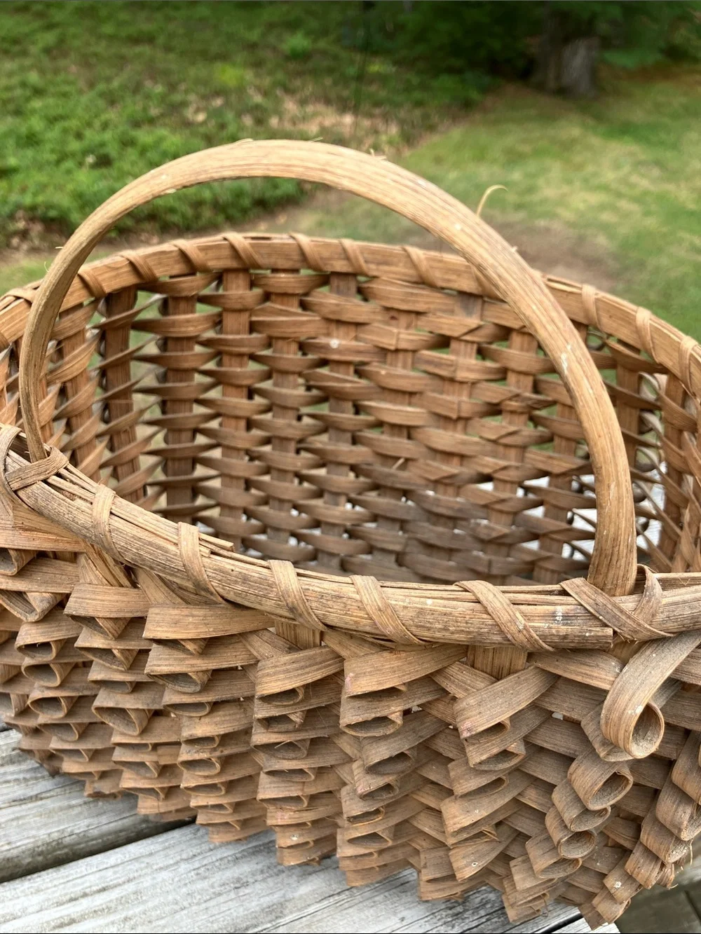 Mid 20th-Century Ash Splint Curly Weave Basket Porcupine Maine